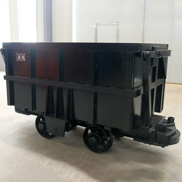 MCC1.6-6/7 Rail Side Dumping Mine Car